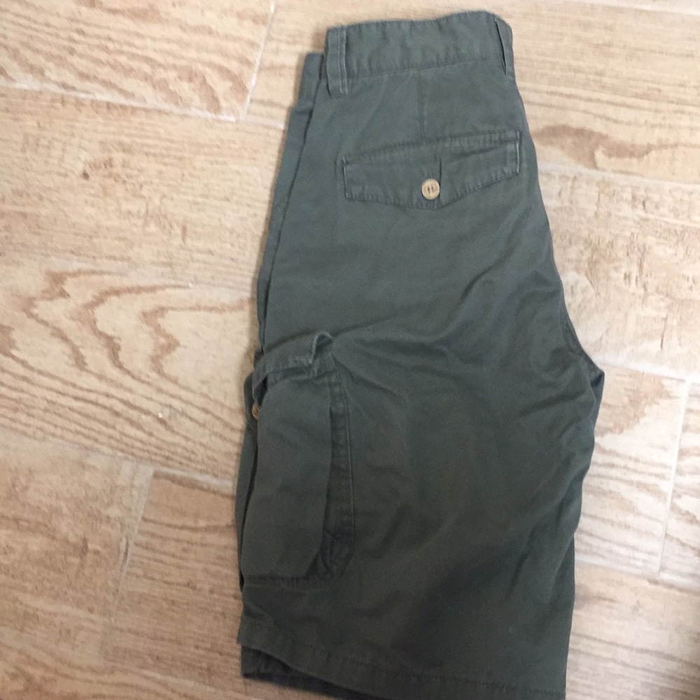 Shorts - Picture 3 of 6